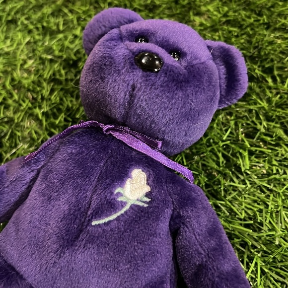 Ty Beanie Babies 1997 Princess Diana Bear Plush - Picture 2 of 5